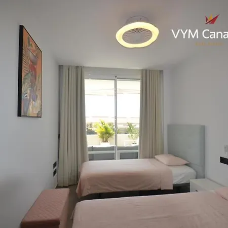 New In Terazzas De Costa Adeje. Big Terrace With A Garden, Heated Pool And Private Parking アパート *