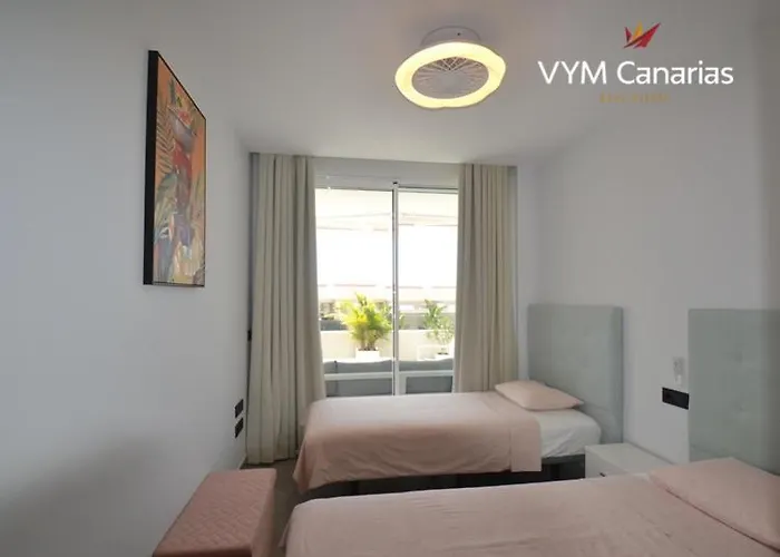 New In Terazzas De Costa Adeje. Big Terrace With A Garden, Heated Pool And Private Parking Апартаменты *