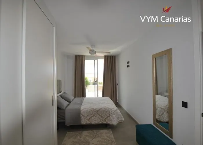 New In Terazzas De Costa Adeje. Big Terrace With A Garden, Heated Pool And Private Parking Апартаменты *